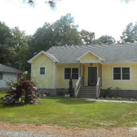 Rent this 2 bed house on 6408 Annamessex Lane in Chincoteague, VA 23336