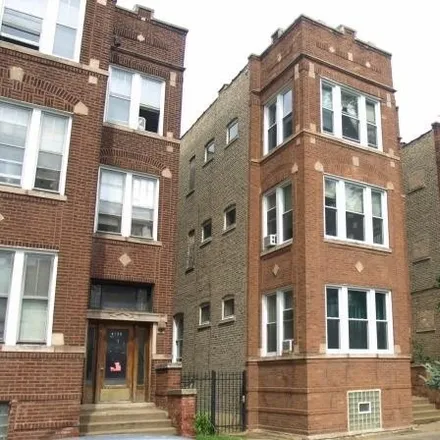 Buy this 9 bed duplex on 4236 North Spaulding Avenue in Chicago, IL 60659