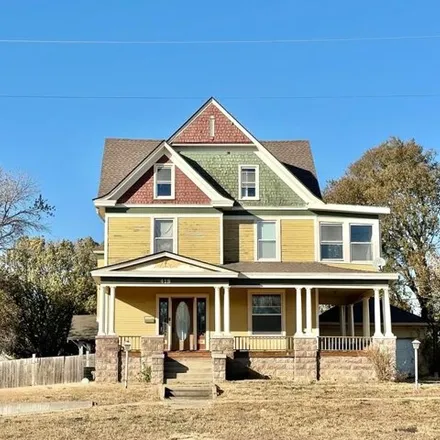 Buy this 4 bed house on 320 North 11th Street in Independence, KS 67301