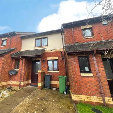 Rent this 2 bed townhouse on Clos y Gwalch in Cardiff, CF14 9JH