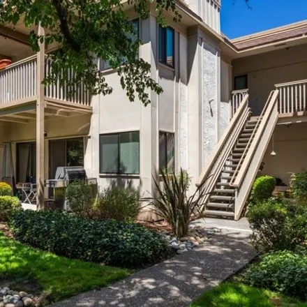 Buy this 3 bed condo on 25 Horgan Avenue in Redwood City, CA 94061