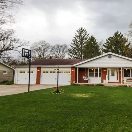 Image 1 - 220 Hickory Drive, Villa Grove, Douglas County, IL 61956, USA - House for sale