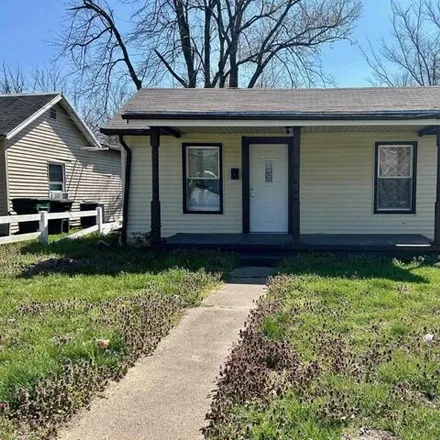 Buy this 2 bed house on 2124 McFarland Avenue in Owensboro, KY 42301