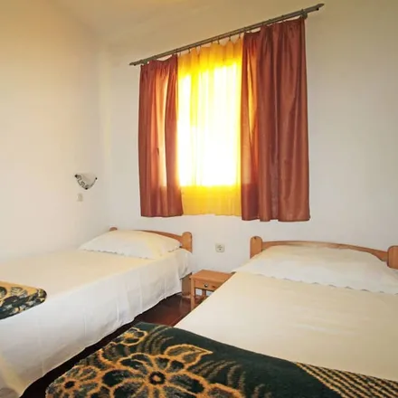 Rent this 2 bed apartment on 23247 Općina Posedarje