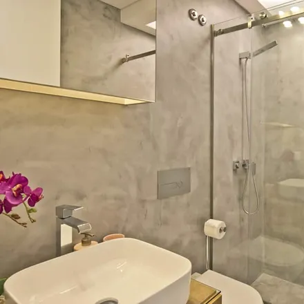 Rent this 1 bed apartment on 1200-620 Distrito da Guarda