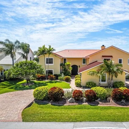 Buy this 6 bed house on 656 Hawksbill Island Dr in Satellite Beach, Florida