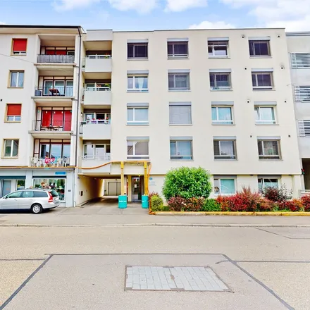 Rent this 4 bed apartment on Holeestrasse 149 in 4054 Basel, Switzerland