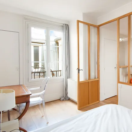 Image 7 - 41 Avenue Trudaine, 75009 Paris, France - Apartment for rent