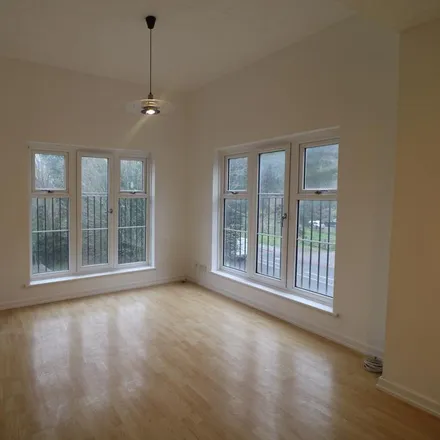 Rent this 2 bed apartment on 48 Godstone Road in London, CR8 2DD