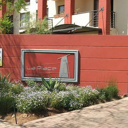 Image 2 - Garage, South Street, Hatfield, Pretoria, 0083, South Africa - Apartment for rent