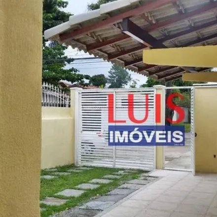 Rent this 3 bed house on Avenida Prefeito Altivo Mendes Linhares 578 in Maravista, Niterói - RJ