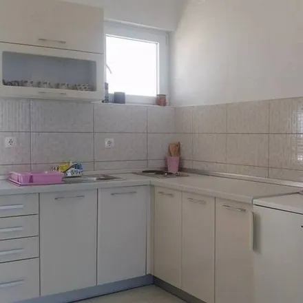 Rent this studio apartment on 21330 Gradac