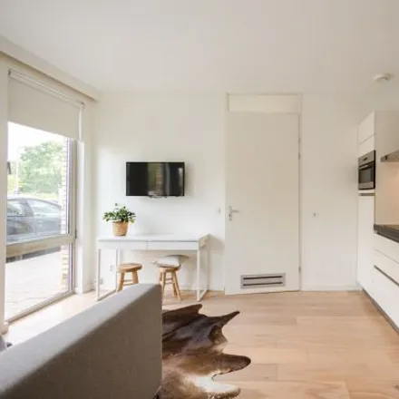 Rent this studio apartment on Marnixlaan 282 in 3552 HK Utrecht, Netherlands