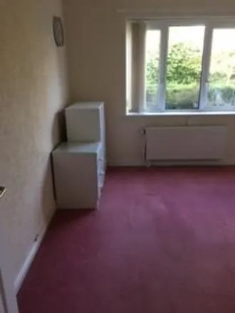 Image 5 - Kingsford Court, Ulleries Road, Ulverley Green, B92 8DT, United Kingdom - Apartment for sale