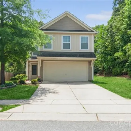 Buy this 3 bed house on 6034 Crossvine Lane in Charlotte, NC 28215
