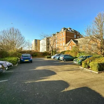 Image 8 - Westgate House, London Road, London, TW7 4AR, United Kingdom - Apartment for sale