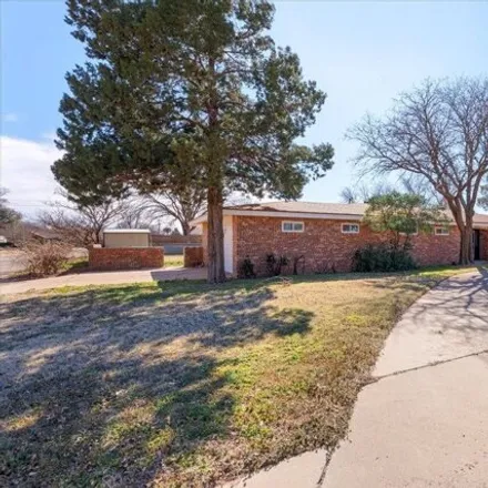 Image 3 - 1778 East Buckley Street, Brownfield, TX 79316, USA - House for sale