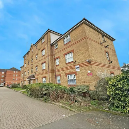 Buy this 1 bed apartment on unnamed road in London, IG1 2LN