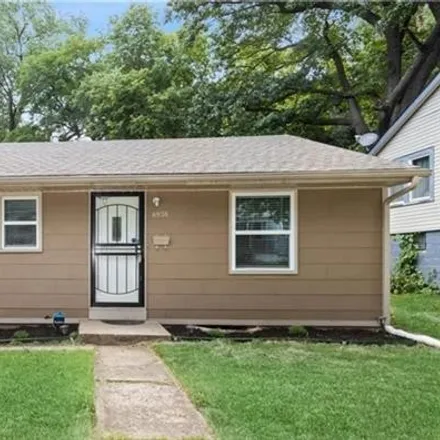 Buy this 3 bed house on 6938 Spruce Avenue in Kansas City, MO 64132