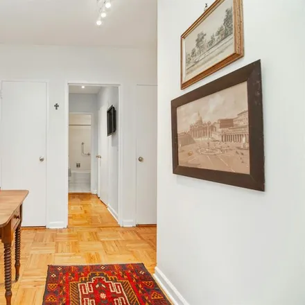 Image 2 - 205 EAST 63RD STREET 10C in New York - Apartment for sale
