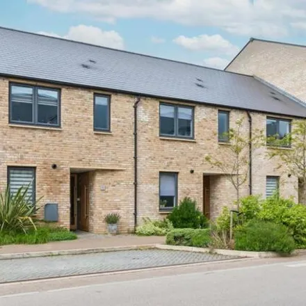 Buy this 3 bed townhouse on Sunderland Avenue in Wolvercote, OX2 8JJ