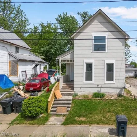 Buy this 3 bed house on 1027 Yale Street in Akron, OH 44301