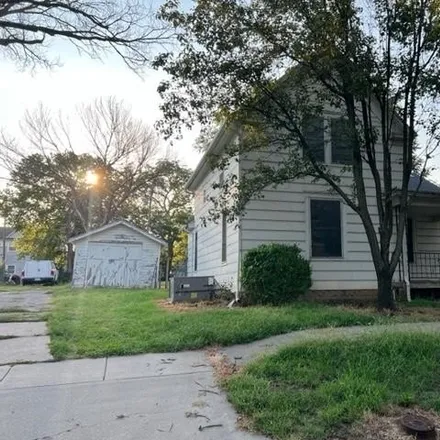 Buy this 3 bed house on 543 North F Street in Wellington, KS 67152