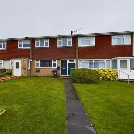 Buy this 3 bed townhouse on Binness Way in Portsmouth, PO6 1LF