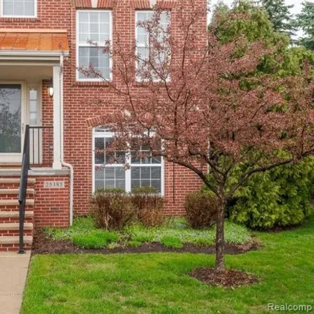 Image 2 - 25552 Saint James, Southfield, MI 48075, USA - House for sale