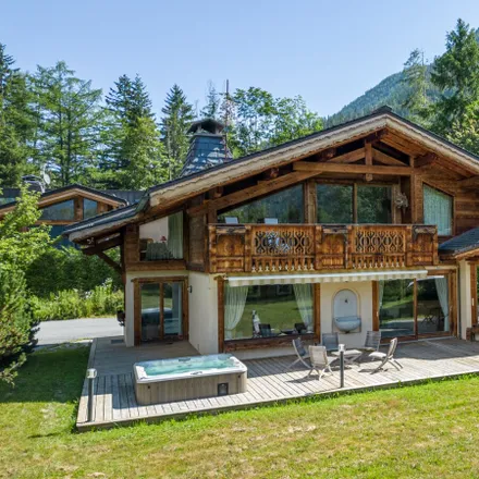 Image 2 - 1028 Route des Lacs, 74400 Chamonix-Mont-Blanc, France - House for sale