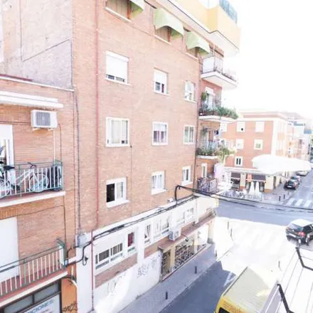 Image 5 - Madrid, Calle de la Oca, 28047 Madrid - Apartment for rent
