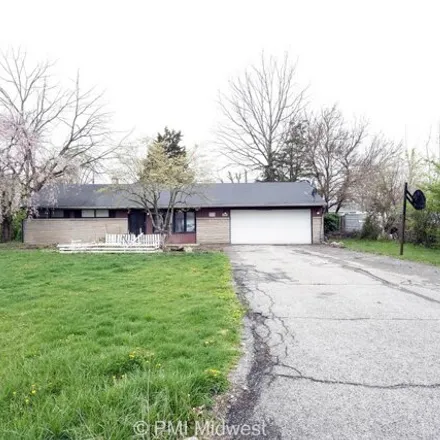 Rent this 3 bed house on 3110 North Shortridge Road in Indianapolis, IN 46226