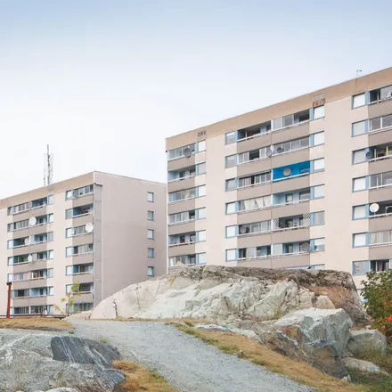 Rent this 3 bed apartment on Rissneleden in 174 46 Sundbybergs kommun, Sweden