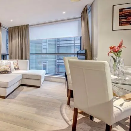 Rent this 3 bed apartment on 4 Merchant Square in London, W2 1AS