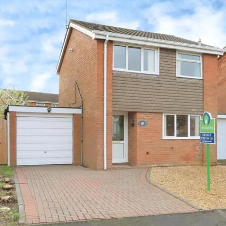 Buy this 3 bed house on Mercia Drive in South Staffordshire, WV6 7NJ