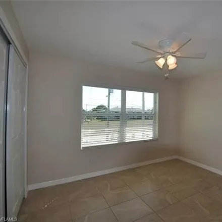 Image 5 - 425 Southwest 47th Terrace, Cape Coral, FL 33914, USA - Duplex for sale