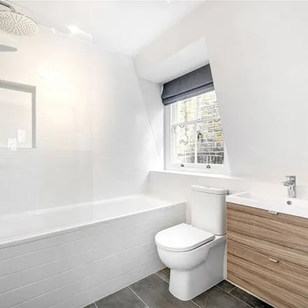 Rent this 3 bed apartment on 27 Hill Street in London, W1J 5LX