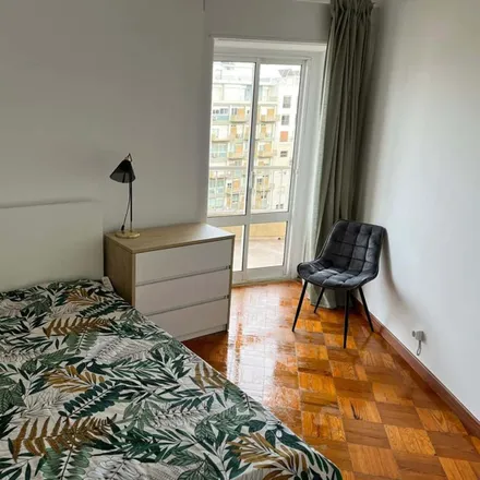Rent this 6 bed room on Externato Infante Dom Pedro in Avenida Visconde de Valmor, 1050-240 Lisbon
