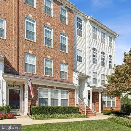 Rent this 3 bed condo on 327-B Cross Green St Unit 327B in Gaithersburg, Maryland