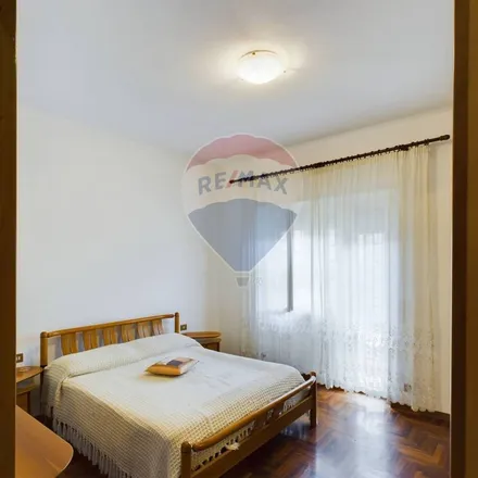 Image 4 - Via Pier Andrea Fontebasso, 00166 Rome RM, Italy - Apartment for rent