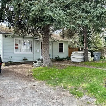 Buy this 2 bed house on 519 Southeast I Street in Grants Pass, OR 97526