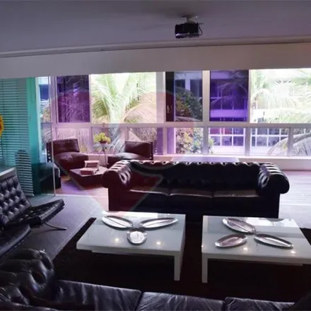 Buy this 4 bed apartment on Giuseppe Verdi in Avenida Lúcio Costa 2970, Barra da Tijuca