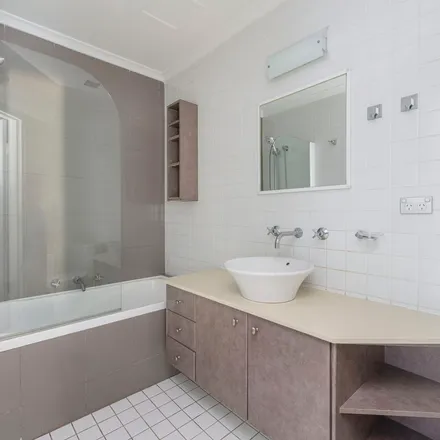 Image 9 - Lawson Street, Balmain NSW 2041, Australia - Apartment for rent