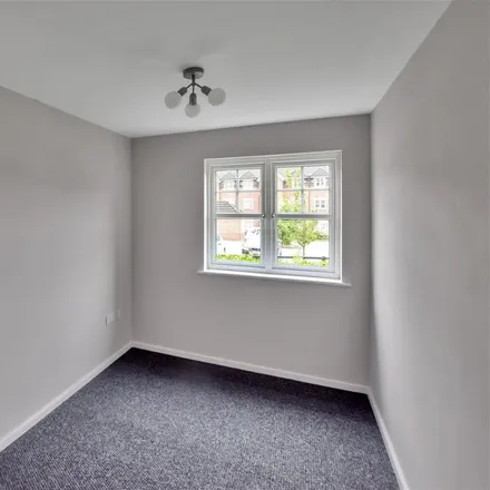 Image 7 - Riverside College, Cronton Lane, Widnes, WA8 5AJ, United Kingdom - Apartment for rent