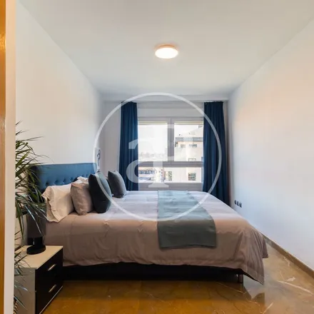 Rent this 2 bed apartment on Carrer del Pare Tomás de Montañana in 16, 46023 Valencia