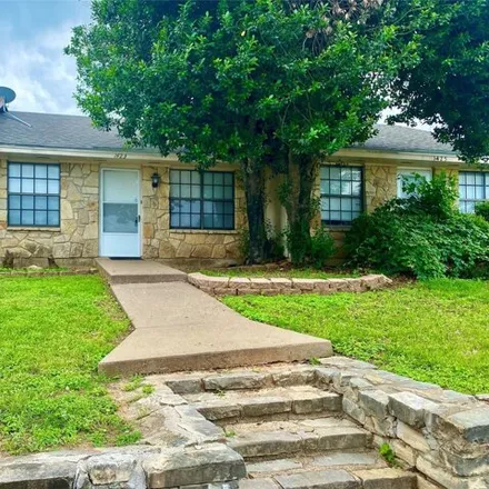 Rent this 2 bed house on 1439 Walters Drive in Granbury, TX 76048