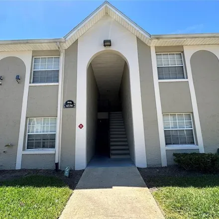 Buy this 2 bed condo on 4404 Hector Court in Orlando, FL 32822