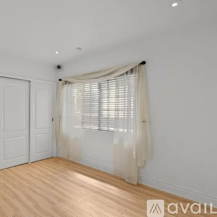 Image 7 - 150 Bronwood Avenue - House for rent