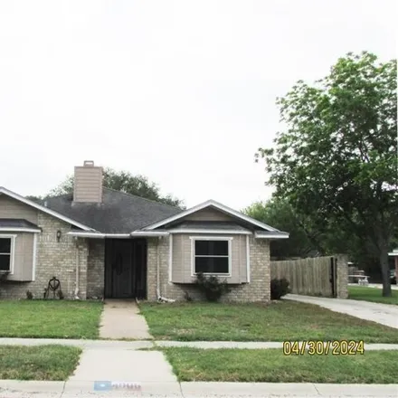 Buy this 3 bed house on 4008 Moorhead Drive in Corpus Christi, TX 78410