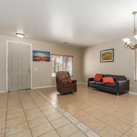 Image 4 - 1146 East Country Crossing Way, San Tan Valley, AZ 85143, USA - House for sale